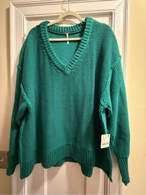 Free People V-Neck Oversized Knit Sweater in color “Mountain View”, Sz Small NWT
